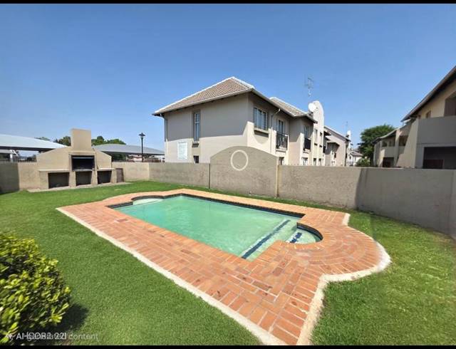 1 BEDROOM APARTMENT FOR SALE IN KLIPPOORTJIE